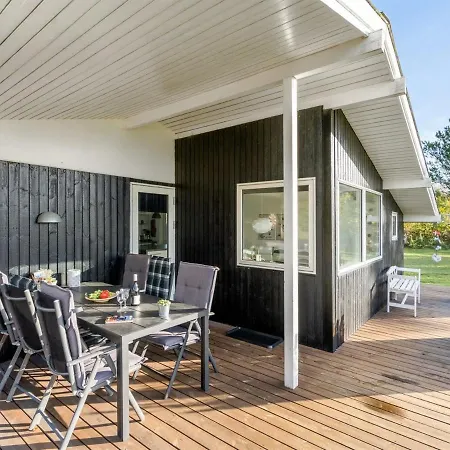 Rosmarie - 600m From The Sea In Ne Jutland By Interhome *