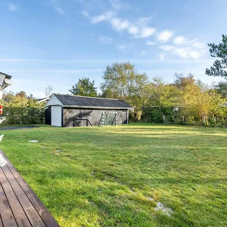 Rosmarie - 600m From The Sea In Ne Jutland By Interhome Hals