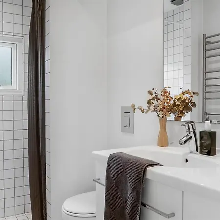 Rosmarie - 600m From The Sea By Interhome * Hals