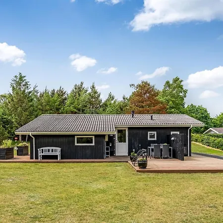 Feriehus Rosmarie - 600m From The Sea By Interhome Hals